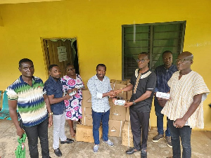 Elllbelle Mp Donates Maths Sets2