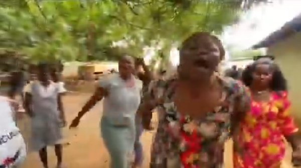 The women in the Manso Bonteso staged a protest over the arrest of the assembly member and others