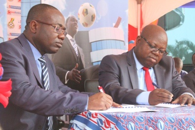 GFA Chief - Kwesi Nyantakyi during the signing of the contract with First Capital Plus Bank