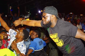Timaya makes a final stop in Enugu on his real deal experience tour.