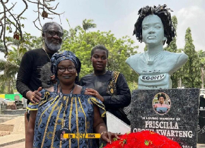 Ebony's family visits grave after 7 years