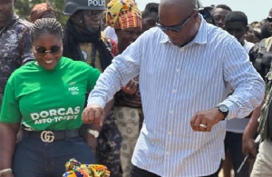 John Mahama, Dorcas Affo-Toffey at the commissioning of the bridge