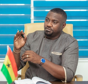 John Dumelo