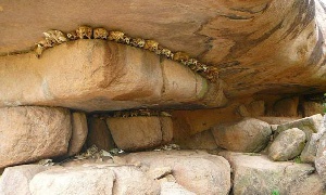 Tengzuk Shrines