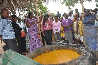 2nd Lady interacting with palm oil producers in Ankwandi