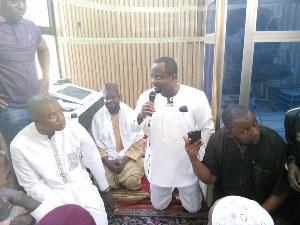 Obiri Yeboah Worships At Mosque