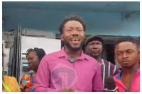 A photo of the aggrieved traders