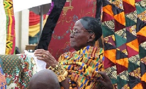 The late Asantehemaa is the mother of the Otumfuor Osei Tutu II