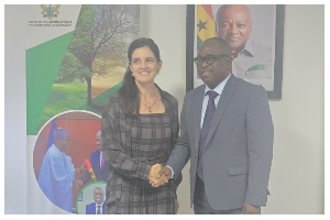 Mariana Gonçalves Madeira (Left) with Seidu Issifu after their meeting
