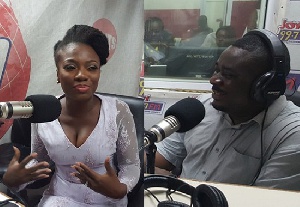 Valentine: Okyeame Quophi sings for Stacey