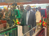 Dr. Bawumia passing through the newly commissioned E-Gate at KIA's Terminal 3