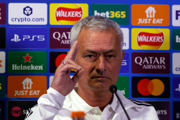 Benfica manager, Jose Mourinho