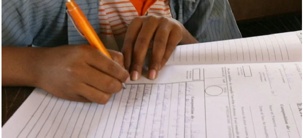 Students from five different schools had gone to the Lycée Barthélémy Boganda for the exams