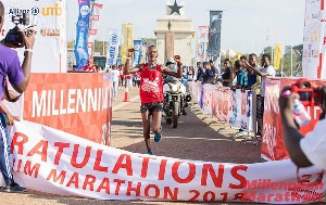 Ismael Arthur crosses the finish line