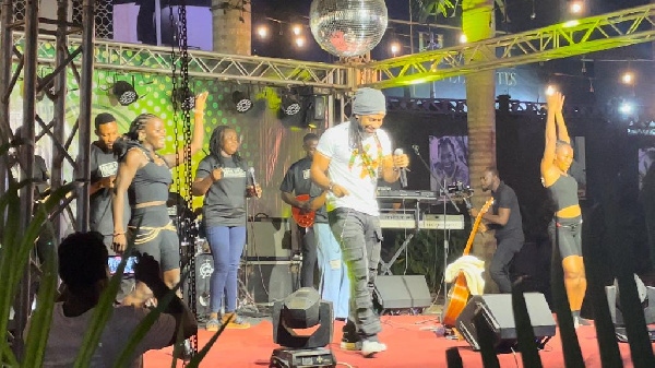 Hezron with his dancers and backing vocalists during the launch of his album