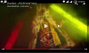 Bisa Kdei shows an illuminati sign in new music video