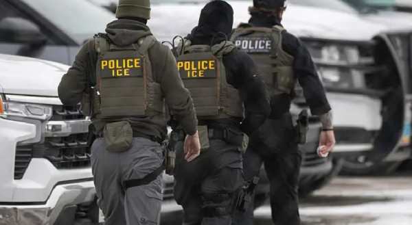 A photo of ICE agents in Minneapolis