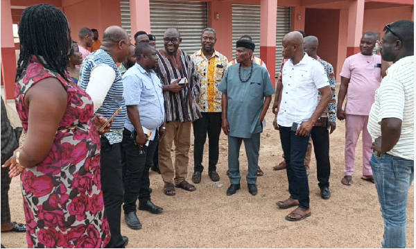 The tour aims to foster strong ties with Assembly workers