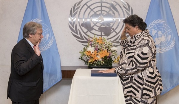 Former Minister of Foreign Affairs, Hanna Serwaa Tetteh being sworn-in