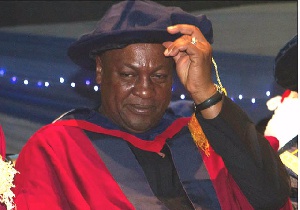 Mahama Gets Honorary Law Degree
