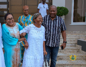 Mrs Naadu Mills (middle) with Mr and Mrs Mahama