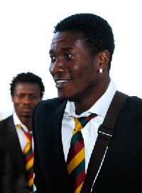 Black Stars captain Asamoah Gyan has taken a swipe at lawyer Maurice Ampaw