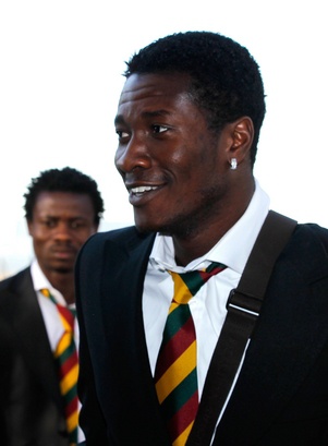 Black Stars captain Asamoah Gyan has taken a swipe at lawyer Maurice Ampaw