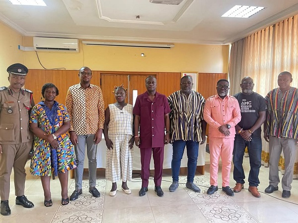 Joseph Nelson (m) with the new committee in a group picture