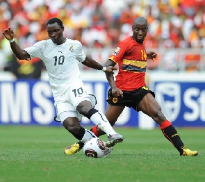 Kwadwo Asamoah in action against Angola
