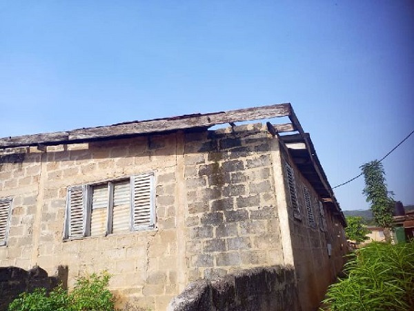 A picture of the dilapidated school block