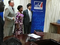 Ghana and France signing an agreement