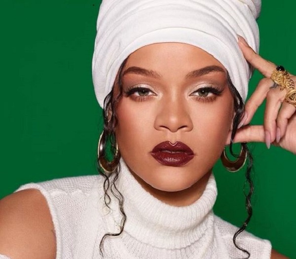 Singer, Rihanna