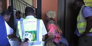 Photo of GTA officers closing the facilities