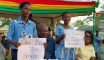 Watch the moment two ASTECH students caught Mahama’s eye with placards
