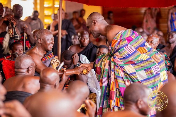 Otumfuo Osei Tutu II and Chief of Oguaa Traditional Council, Osabarima Kwasi Atta II