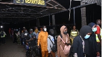 Dem land di Nnamdi Azikiwe International Airport, Abuja around 11.30pm on Wednesday