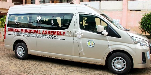 The newly purchased bus by the Obuasi Municipal Assembly