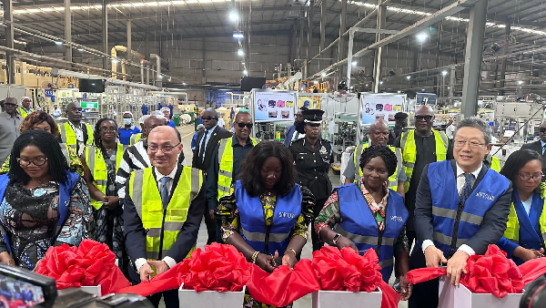 Veep commission’s new Softcare sanitary pads production line