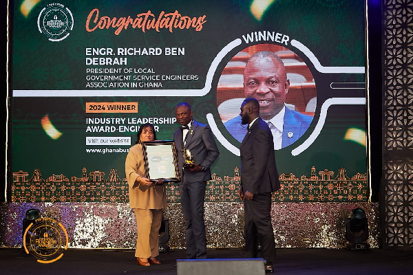 Engr. Richard Ben Debrah receiving his award