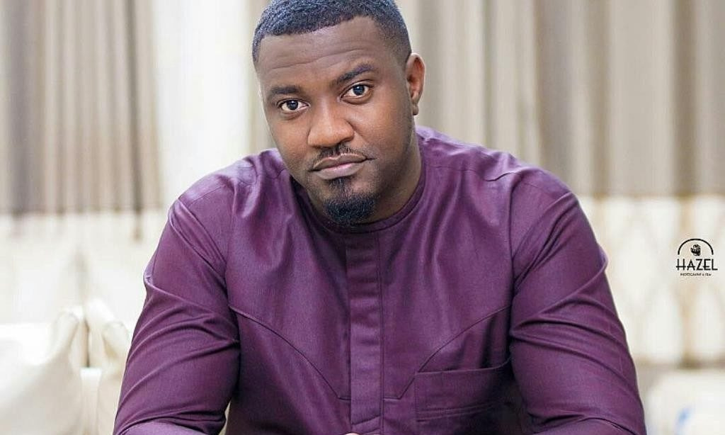 John Dumelo alive and kicking