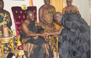 Gov't official visits Otumfuo Osei Tutu II with others to mourn with him