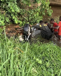 3 die after vehicle plunges into water in fatal accident