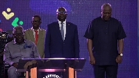 John Agyekum Kufuor, Mahamudu Bawumia and John Dramani Mahama (from left to right), praying