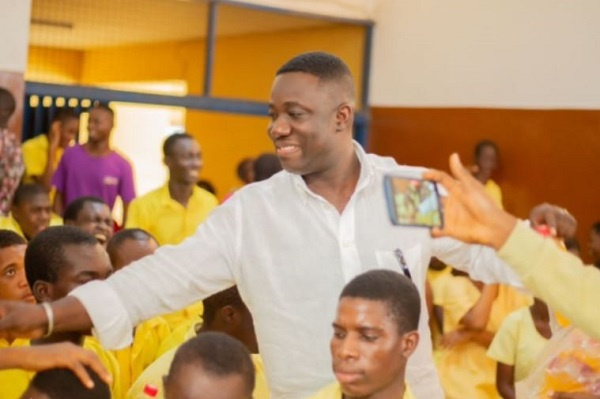 Samuel Owusu Amankwaa extended his benevolence to the Dzorwulu Special School in Accra