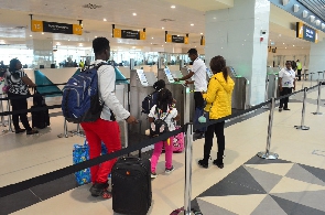 Government says all travellers coming to Ghana by air are supposed to pay $150 (