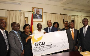 Managing Director of the Bank presented the cheque to the Minister of Finance