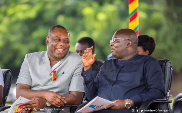 Vice President Mahamudu Bawumia (right) with Energy Minister Matthew Opoku Prempeh (left)