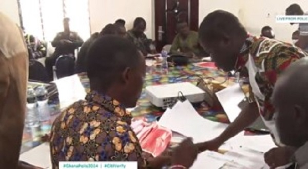 Scene from the recollation centre at the Tesano Police Station