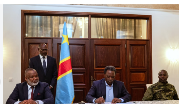 Joseph Kabila,(C), former prez of DRC, during announcement of creation Front for the Refoundation