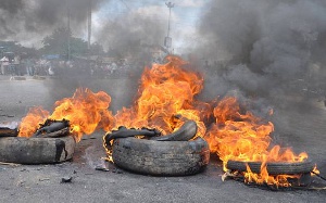 Angry Tarkwa residents are protesting bad roads